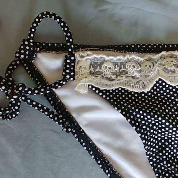 OP Bathing suit bottoms skull - Picture 2 of 4